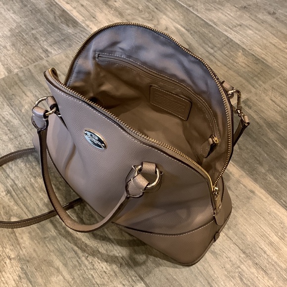 Coach Handbag - Picture 10 of 15